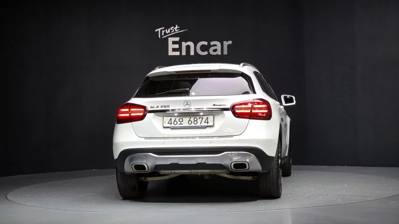 Mercedes-Benz GLA-Class