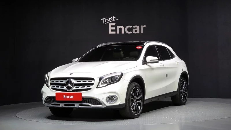 Mercedes-Benz GLA-Class