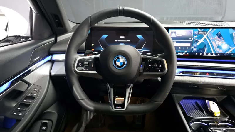 BMW i5