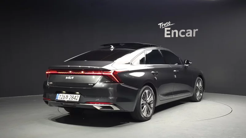 Kia K8