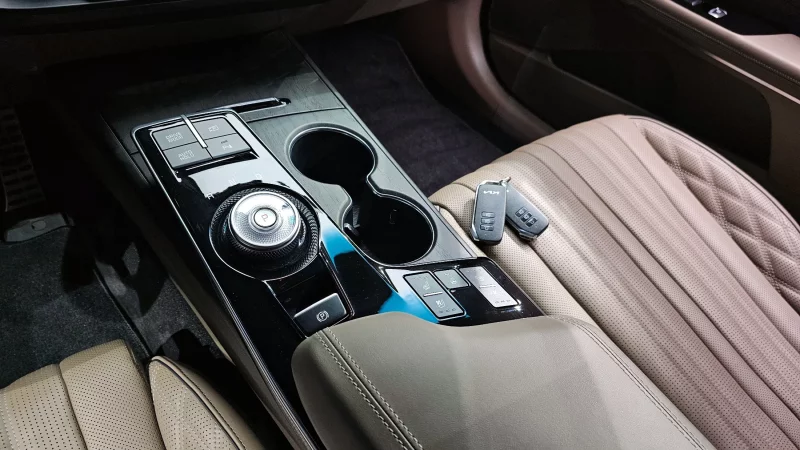 Kia K8