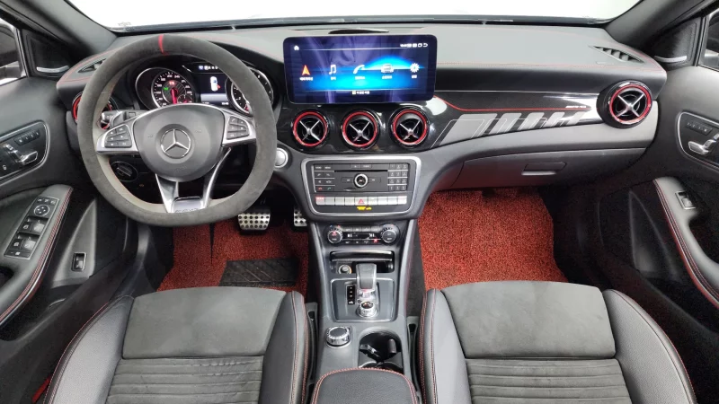 Mercedes-Benz GLA-Class