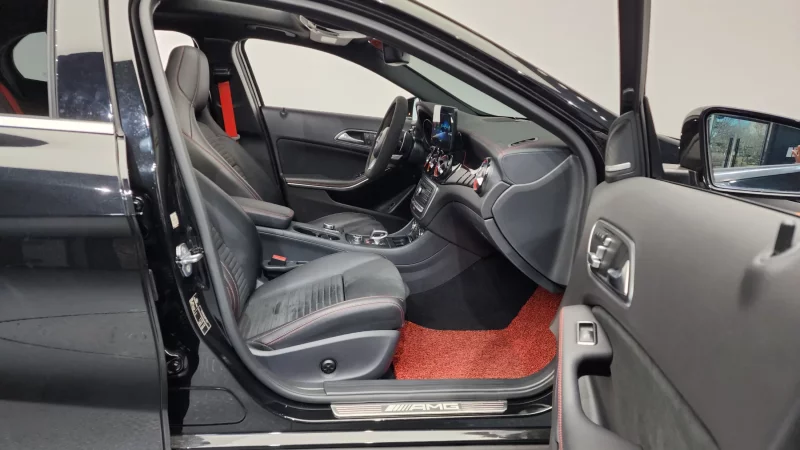 Mercedes-Benz GLA-Class