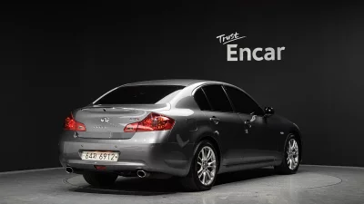 Infiniti G37