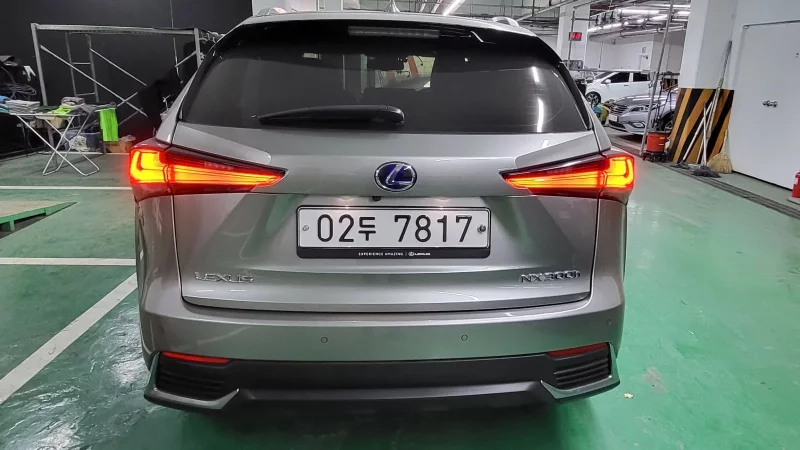 Lexus NX300h