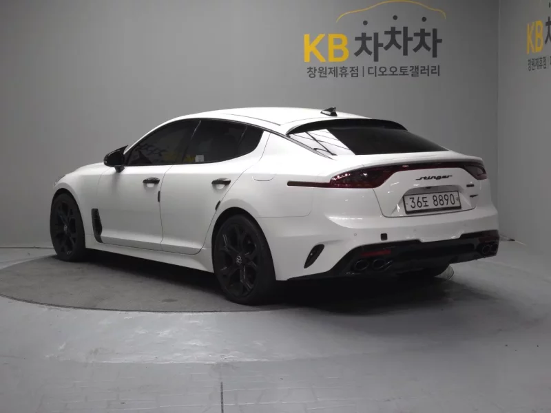 Kia Stinger