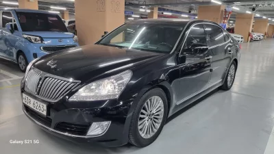 Hyundai Equus