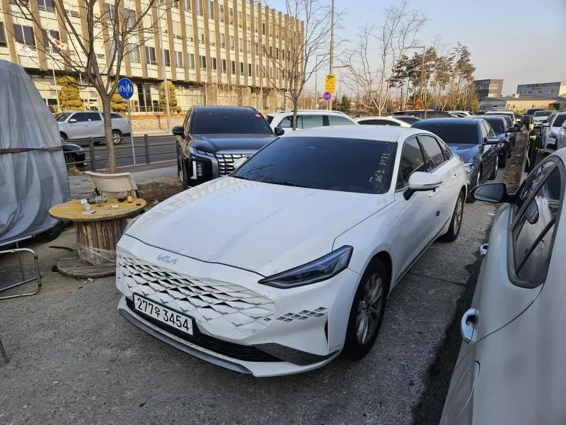 Kia K8