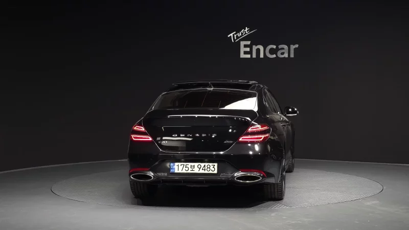Genesis G70