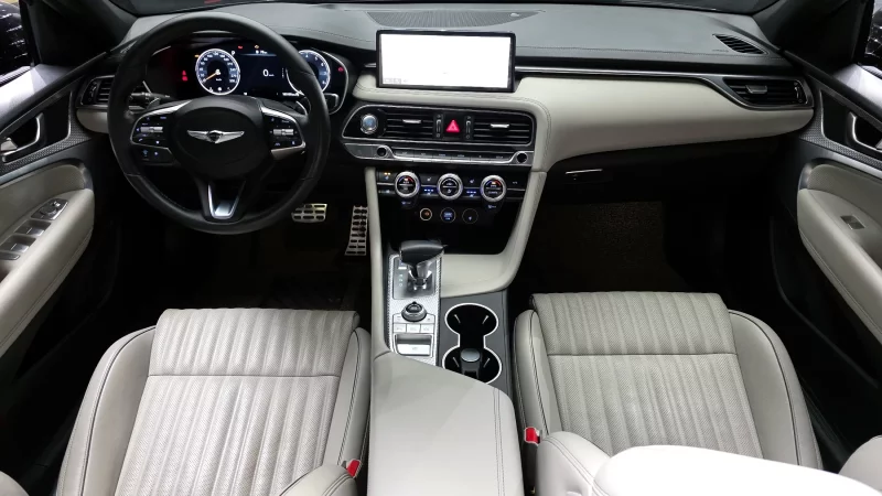 Genesis G70