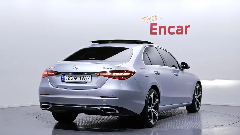 Mercedes-Benz C-Class