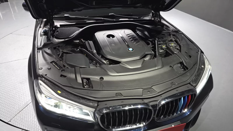 BMW 7-Series