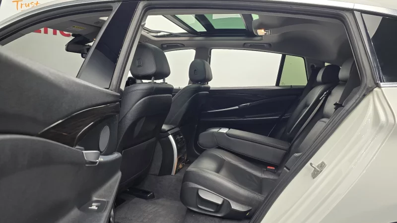 BMW 5-Series Gran Turismo