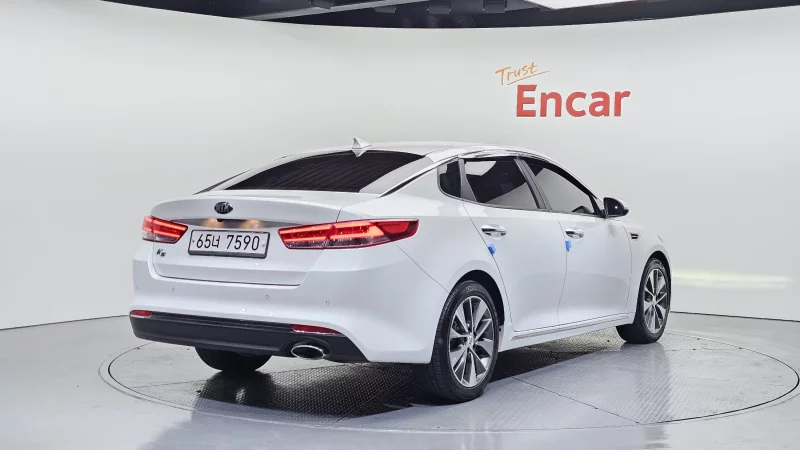 Kia K5