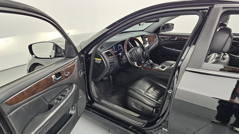 Hyundai Equus
