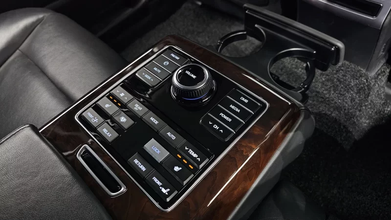Hyundai Equus