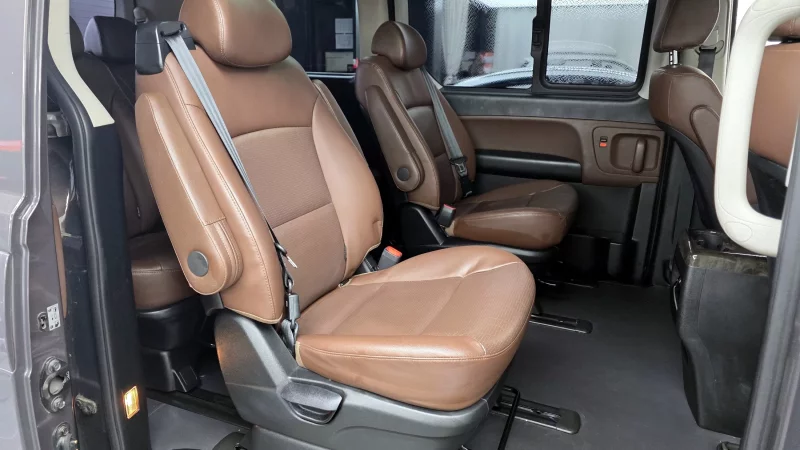 Hyundai Starex