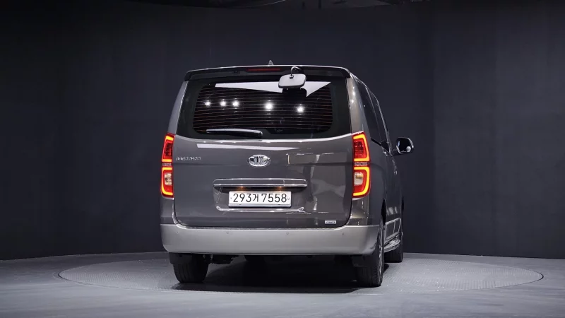 Hyundai Starex