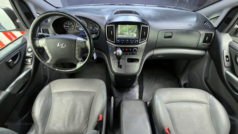Hyundai Grand Starex