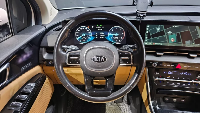 Kia Carnival