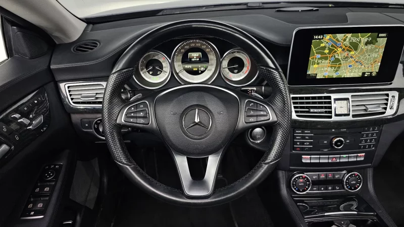 Mercedes-Benz CLS-Class