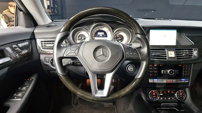 Mercedes-Benz CLS-Class