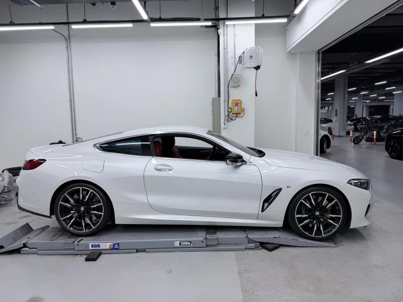 BMW 8-Series