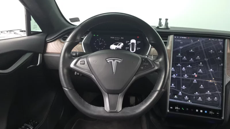 Tesla MODEL S