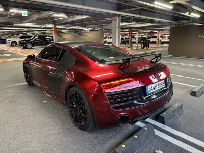 Audi R8