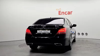 Hyundai Equus
