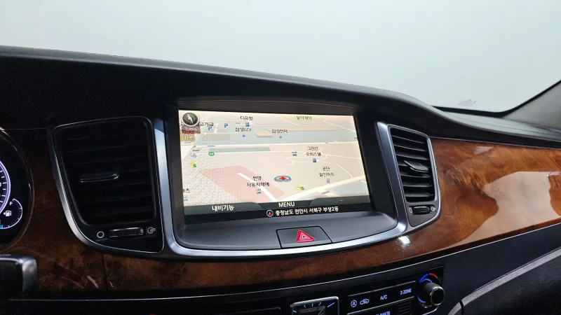 Hyundai Equus