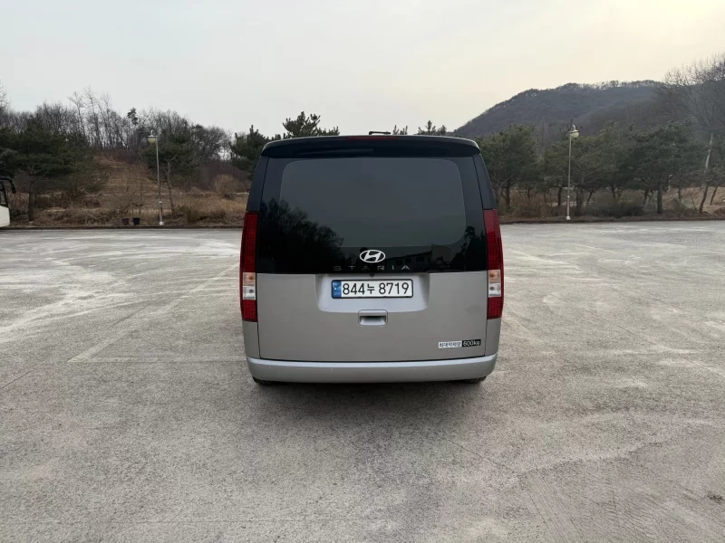 Hyundai Staria