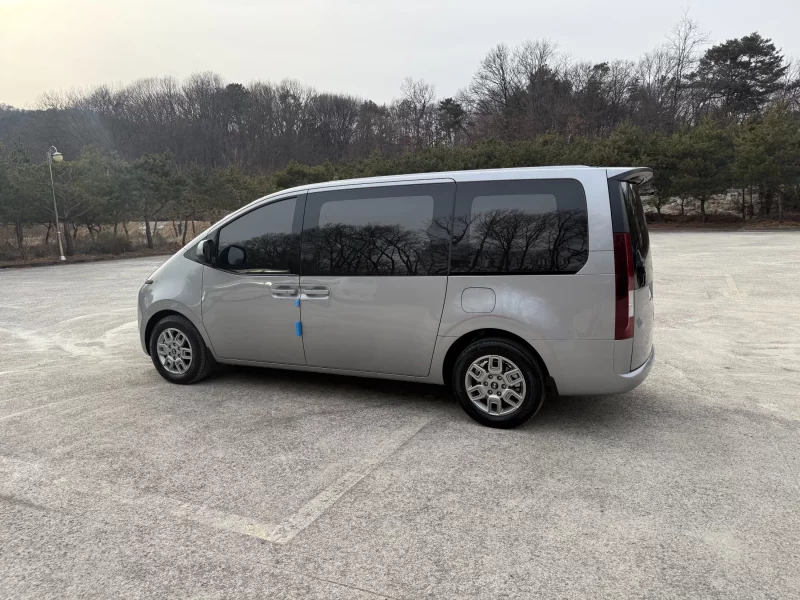 Hyundai Staria