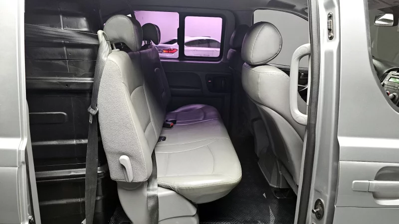 Hyundai Grand Starex