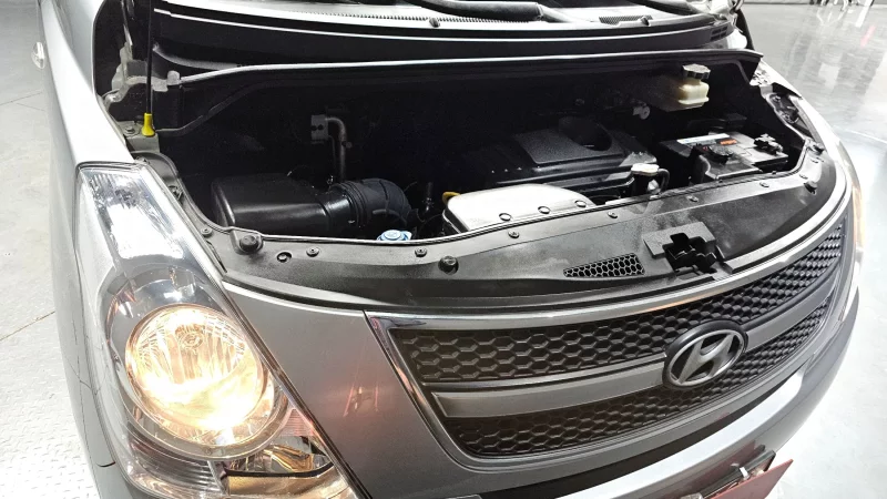 Hyundai Grand Starex