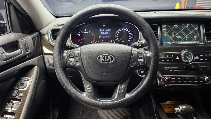 Kia K7