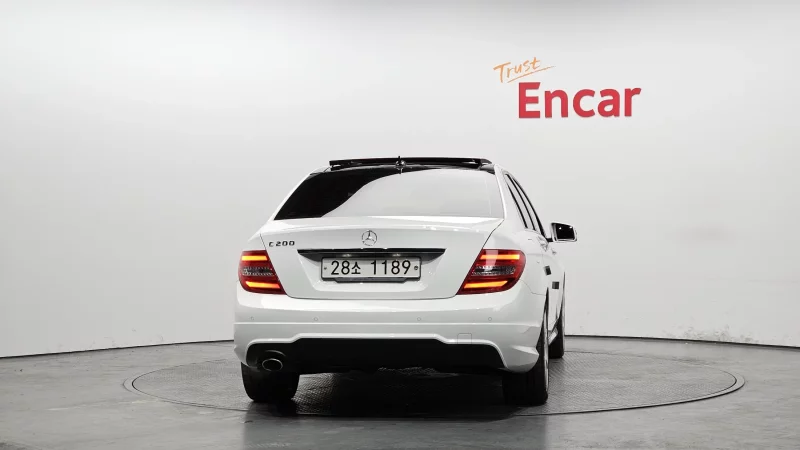 Mercedes-Benz C-Class