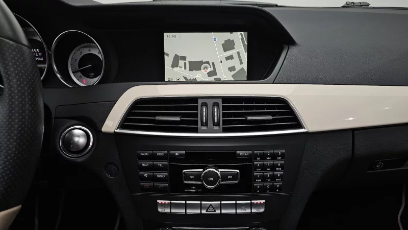 Mercedes-Benz C-Class