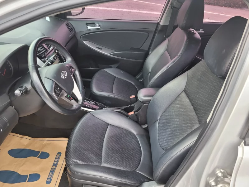 Hyundai Accent