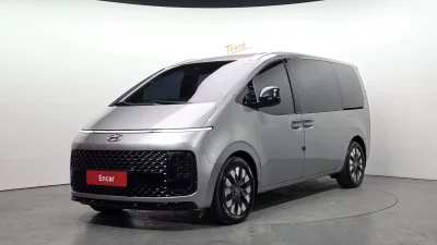 Hyundai Staria
