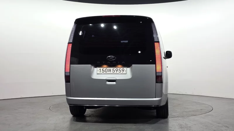 Hyundai Staria