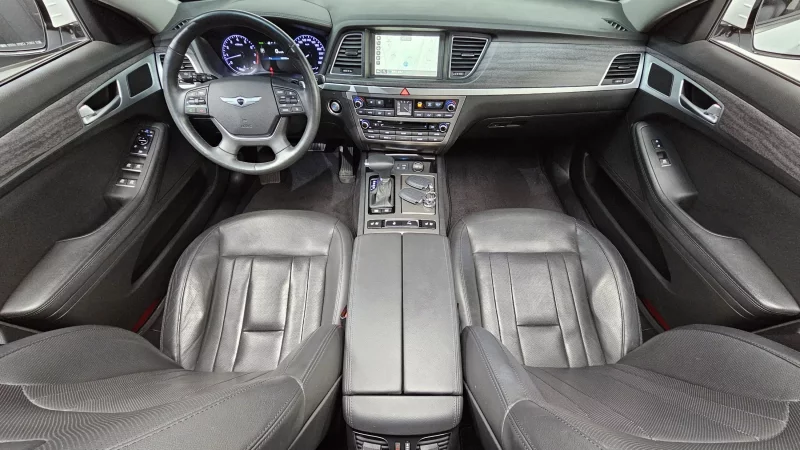 Hyundai Genesis