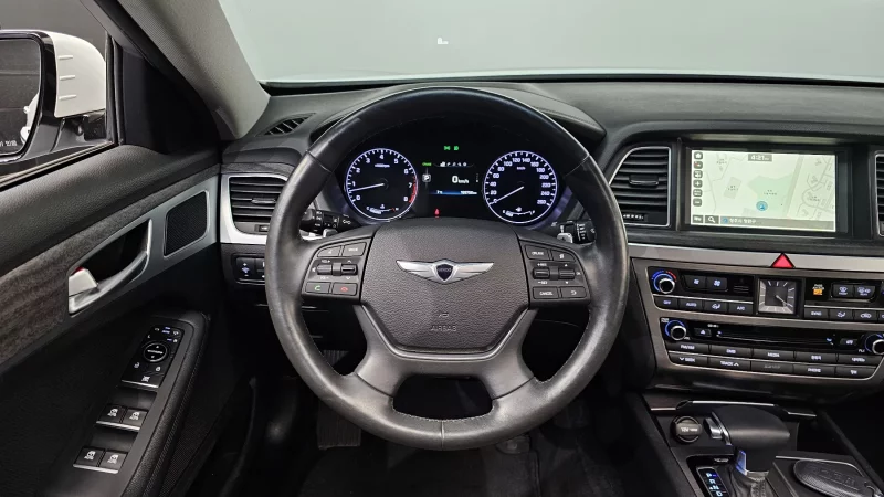Hyundai Genesis