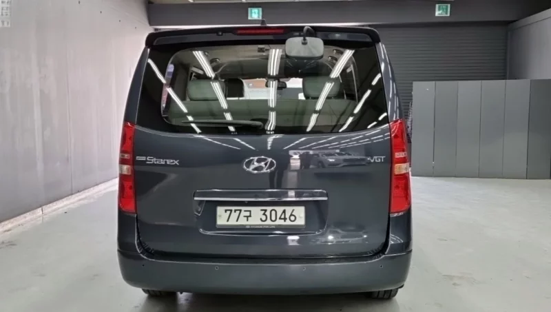 Hyundai Starex