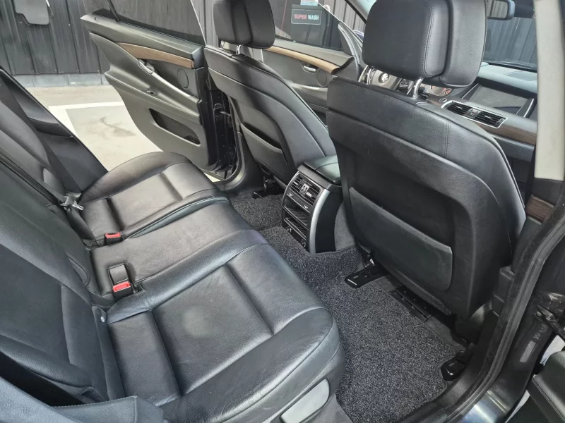 BMW 5-Series Gran Turismo