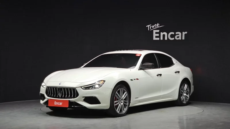 Maserati GHIBLI