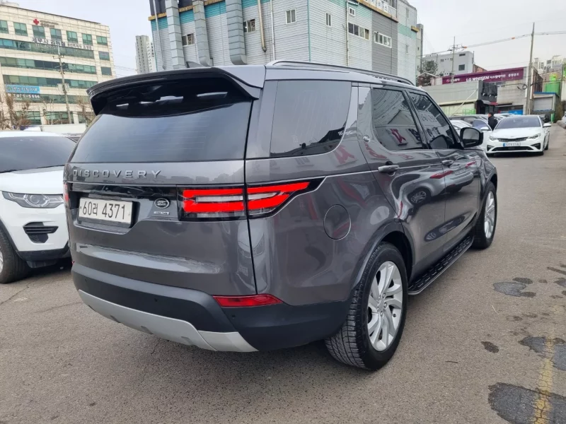 Land Rover DISCOVERY