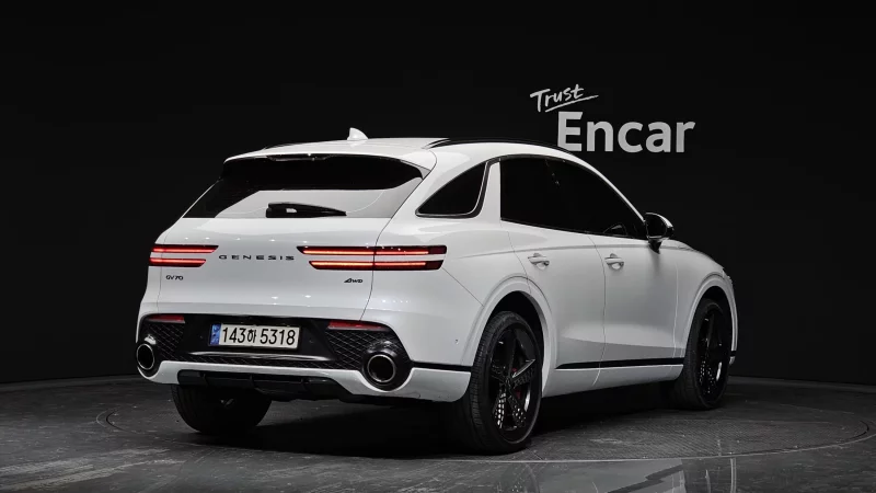 Genesis GV70