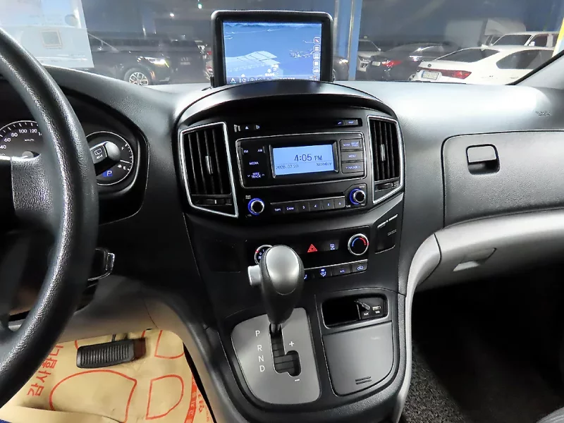 Hyundai Grand Starex