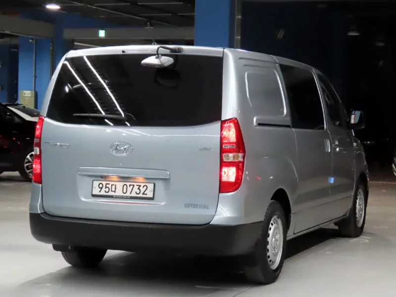 Hyundai Grand Starex